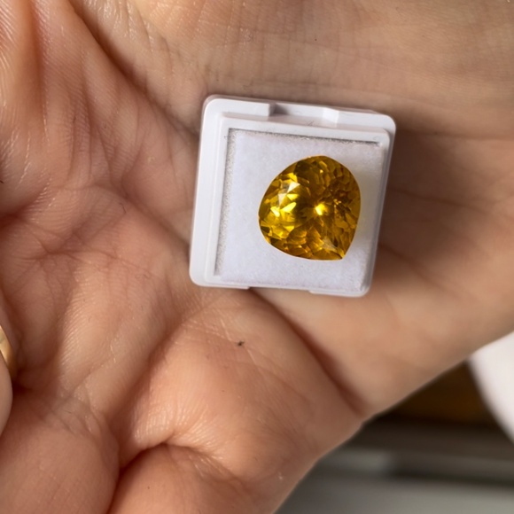 5.7 CT Padparadascha Saphire (natural pear radiant cut) - Picture 2 of 7